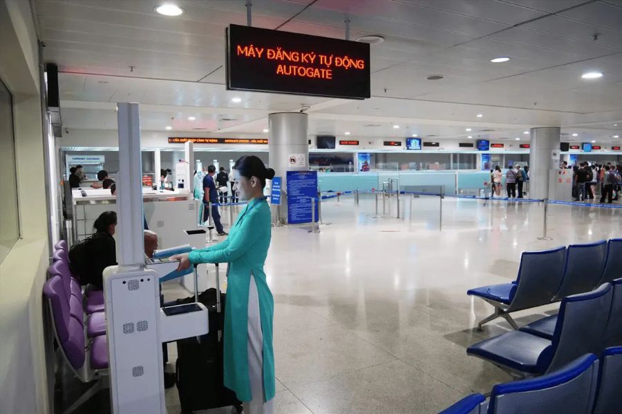 Ai được đăng ký Cổng kiểm soát tự động tại Việt Nam