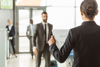 Dịch Vụ Đón Tiễn Khách Thương Gia Tiêu Chuẩn (Executive)