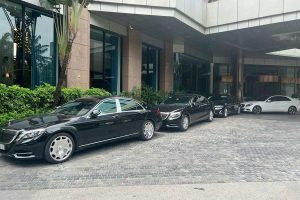 Xe đưa đón sân bay hạng sang merc bmw porsche audi